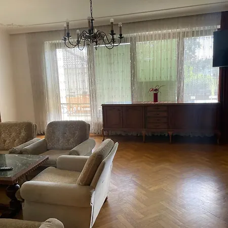 ومطعم موسر 3* بوشلارن