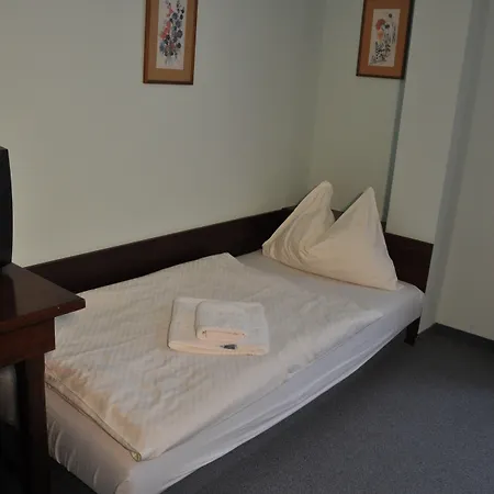 ومطعم موسر 3* بوشلارن